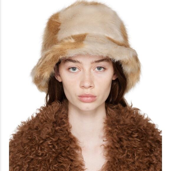 Stand Studio NWT Wera Faux Fur Checkered Bucket Hat Ecru Beige Small main image 12